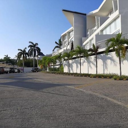 Loft Panoramico De Lujo 631 - Punta Gaviota Aparthotel Tangolunda Exterior photo